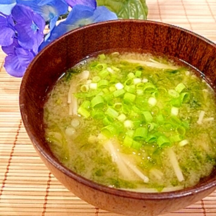 えのき茸と生海苔の味噌汁